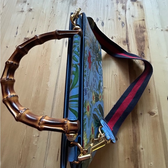 Gucci Small Nymphaea Top Handle Bag (Single Handle) - Azure...